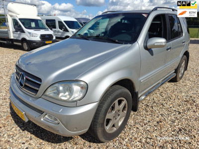 Mercedes-Benz M-klasse ML 400 CDI , Grijs kenteken , Automaat , 250 PK , 4WD