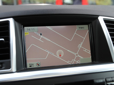 Mercedes-Benz ML 350 CDI | Grijs kenteken | Luchtvering | Schuifdak | 3.5t trekgewicht.. 10