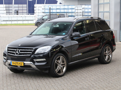 Mercedes-Benz ML 350 CDI | Grijs kenteken | Luchtvering | Schuifdak | 3.5t trekgewicht.. 12