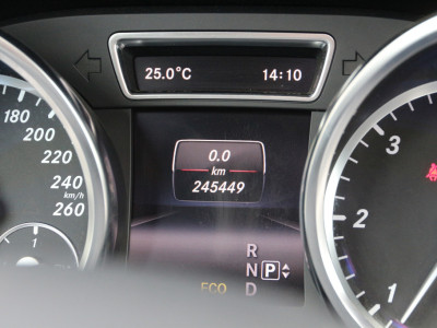 Mercedes-Benz ML 350 CDI | Grijs kenteken | Luchtvering | Schuifdak | 3.5t trekgewicht.. 7
