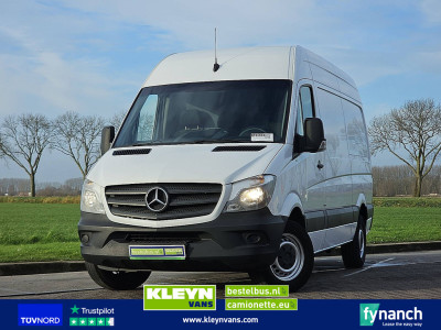 Mercedes-Benz SPRINTER 210