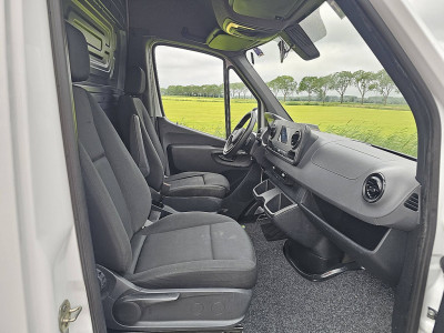 Mercedes-Benz SPRINTER 214 CDI AUT. L2H2 7