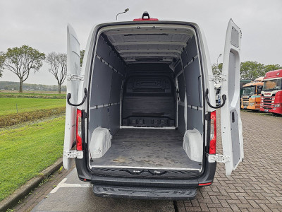 Mercedes-Benz SPRINTER 215 L2H2 Mbux Automaat Distronic Camera Euro6 150Pk Mf-Stuurwiel! foto 13