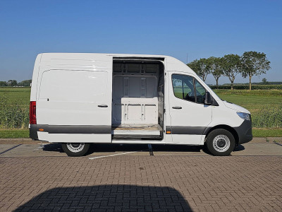 Mercedes-Benz SPRINTER 311 L2H2 MBUX10 RDW 12