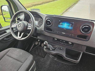 Mercedes-Benz SPRINTER 311 L2H2 Mbux Achterwielaandrijving Airco Euro6 1e Eigenaar! foto 8