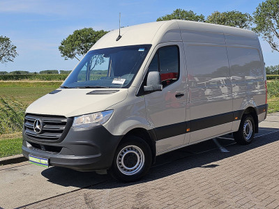 Mercedes-Benz SPRINTER 311 L2H2 RWD Euro6 Airco foto 2