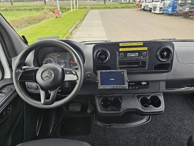 Mercedes-Benz SPRINTER 311 L3H2, automaat, airco, camera, side bars, POST NL uitv., 119 dkm. foto 8