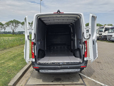 Mercedes-Benz SPRINTER 315 L2H1 RWD Mbux AC 11