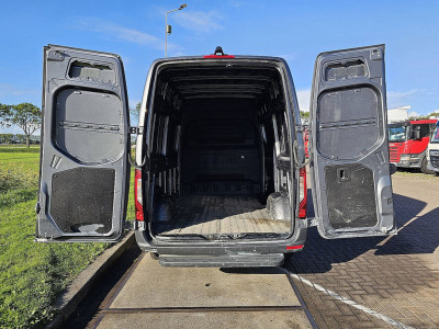 Mercedes-Benz SPRINTER 315 L2H2 LED Mbux Camera 150Pk RWD-Achterwielaandrijving BPM-Vrij Lm-Velgen! foto 13