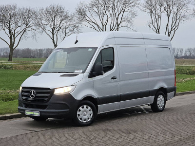 Mercedes-Benz SPRINTER 315 L2H2 RWD Mbux 2