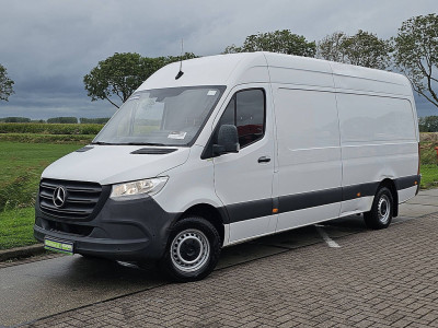 Mercedes-Benz SPRINTER 315 L3H2 Automaat MBUX foto 2