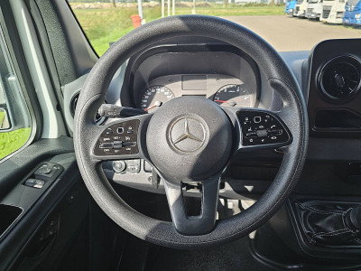 Mercedes-Benz SPRINTER 317 Bakwagen Laadklep! foto 11