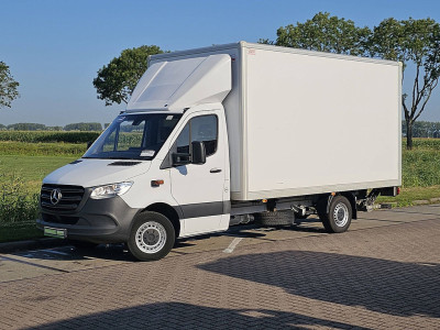 Mercedes-Benz SPRINTER 317 Bakwagen Laadklep! foto 2