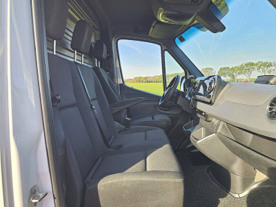 Mercedes-Benz SPRINTER 317 L2H2 | Automaat | LED | MBUX10 |  Navi | Airco | Mtf-stuurwiel | 3zits | Cruise Control | foto 7