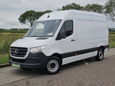 Mercedes-Benz SPRINTER 317 L2H2 Automaat Mbux foto 2