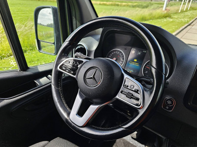 Mercedes-Benz SPRINTER 317 L2H2 LED Mbux10 11