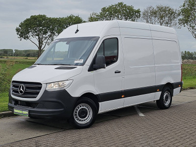 Mercedes-Benz SPRINTER 317 L2H2 Mbux Automaat! foto 2