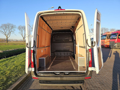 Mercedes-Benz SPRINTER 317 L2H2 Mbux RWD! 14
