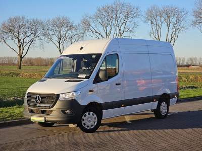 Mercedes-Benz SPRINTER 317 L2H2 Mbux RWD! 2