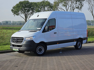 Mercedes-Benz SPRINTER 317 L2H2 RWD Automaat Airco Mbux Camera Cruise Control 3 Zits Euro6 170 PK! foto 2