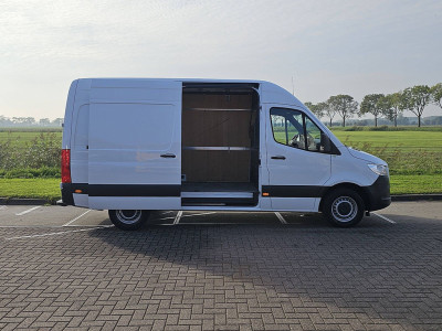 Mercedes-Benz SPRINTER 317 L2H2 RWD Automaat Airco Mbux Camera Cruise Control Apple Carplay Parkeersensoren 3 Zits Euro6 170 PK! foto 13