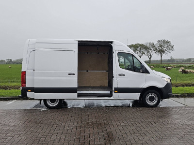 Mercedes-Benz SPRINTER 317 L2H2 RWD Automaat Mbux 360 Graden Camera Standkachel 3 Zits Airco Apple Carplay Euro6 170 PK! foto 14