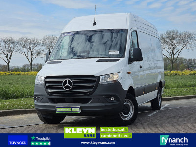 Mercedes-Benz SPRINTER 317 L2H2 RWD Mbux10