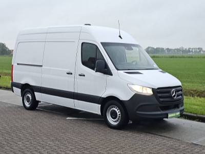 Mercedes-Benz SPRINTER 317 L2H2 RWD Trekhaak Airco Camera Mbux Apple Carplay Euro6 170 PK! foto 5