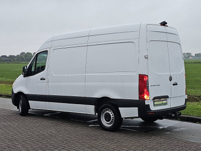 Mercedes-Benz SPRINTER 317 L2H2 RWD Trekhaak Airco Camera Mbux Apple Carplay Euro6 170 PK! foto 6
