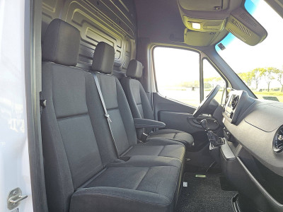 Mercedes-Benz SPRINTER 317 L2H2 RWD Trekhaak Airco Camera Mbux Apple Carplay Euro6 170 PK! foto 7