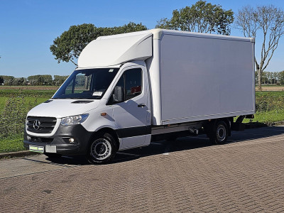 Mercedes-Benz SPRINTER 317 L3 Bakwagen Laadklep Spoiler Mbux Navi Airco 3 Zits Cruise Control Camera Euro6 170 PK! foto 2
