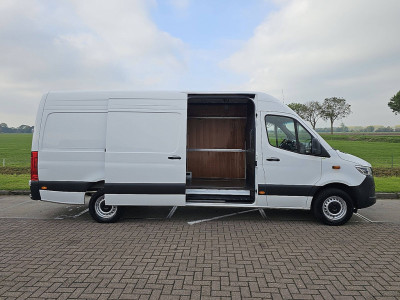 Mercedes-Benz SPRINTER 317 L3H2 | Automaat | LED | Camera | MBUX10 | PDC | Airco | Mtf-stuurwiel | Cruise Control foto 15