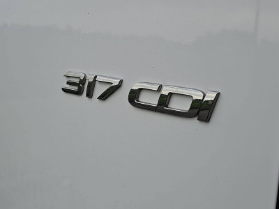 Mercedes-Benz SPRINTER 317 L3H2 | Automaat | LED | Camera | MBUX10 | PDC | Airco | Mtf-stuurwiel | Cruise Control foto 17
