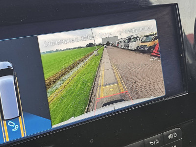 Mercedes-Benz SPRINTER 317 L3H2 | Automaat | LED | Camera | MBUX10 | PDC | Airco | Mtf-stuurwiel | Cruise Control foto 18