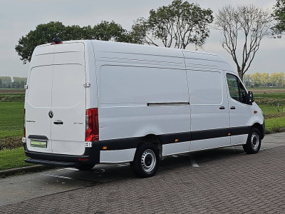 Mercedes-Benz SPRINTER 317 L3H2 | Automaat | LED | Camera | MBUX10 | PDC | Airco | Mtf-stuurwiel | Cruise Control foto 3
