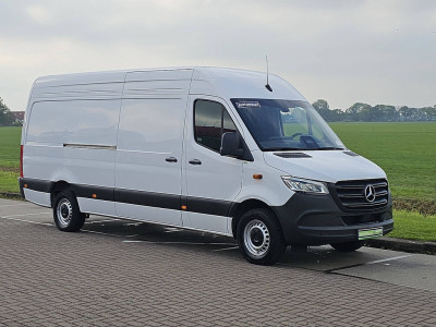Mercedes-Benz SPRINTER 317 L3H2 | Automaat | LED | Camera | MBUX10 | PDC | Airco | Mtf-stuurwiel | Cruise Control foto 5