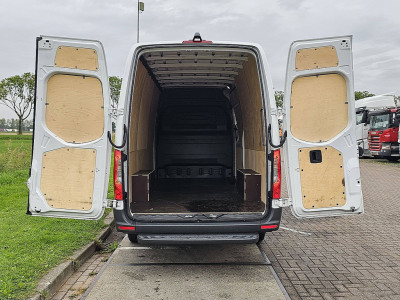 Mercedes-Benz SPRINTER 317 L3H2 Automaat MBUX10 foto 13