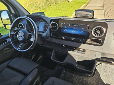 Mercedes-Benz SPRINTER 317 L3H2 Automaat MBUX10 foto 8