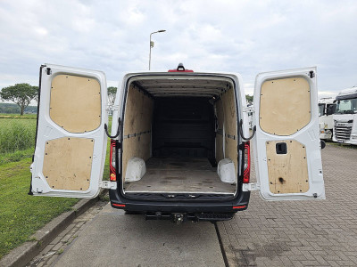 Mercedes-Benz SPRINTER 319 L2H1 V6 LED Mbux10 14