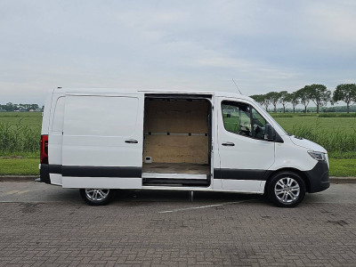Mercedes-Benz SPRINTER 319 L2H1 V6 LED Mbux10 15