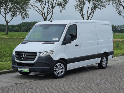 Mercedes-Benz SPRINTER 319 L2H1 V6 LED Mbux10 2