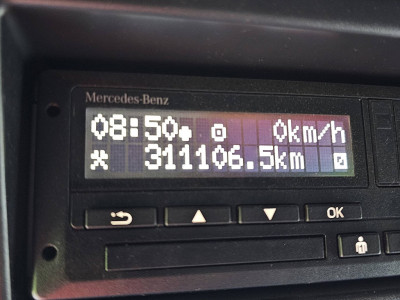Mercedes-Benz SPRINTER 319 L2H1 V6 LED Mbux10 9