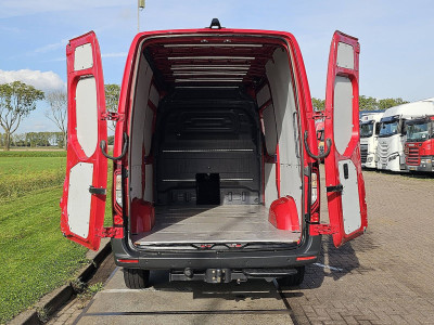 Mercedes-Benz SPRINTER 319 L2H2 RWD 3.5t-Trekhaak 2x Schuifdeur LED Mbux10 Distronic Automatische Airco 360 Graden Camera Parkeersensoren Euro6 190 PK! foto 14