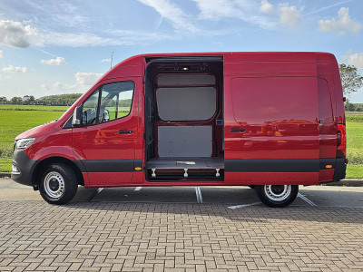 Mercedes-Benz SPRINTER 319 L2H2 RWD 3.5t-Trekhaak 2x Schuifdeur LED Mbux10 Distronic Automatische Airco 360 Graden Camera Parkeersensoren Euro6 190 PK! foto 17