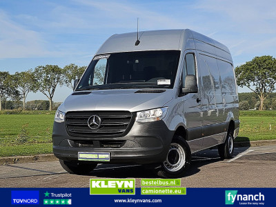 Mercedes-Benz SPRINTER 319 L2H2 RWD 3.5t-Trekhaak Automaat 3 Zits Mbux Navi Camera Airco Apple Carplay Parkeersensoren Euro6 190 PK!