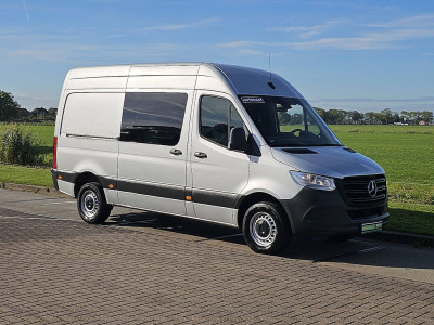 Mercedes-Benz SPRINTER 319 L2H2 RWD 3.5t-Trekhaak Automaat 3 Zits Mbux Navi Camera Airco Apple Carplay Parkeersensoren Euro6 190 PK! foto 5