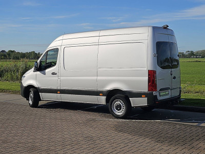 Mercedes-Benz SPRINTER 319 L2H2 RWD 3.5t-Trekhaak Automaat 3 Zits Mbux Navi Camera Airco Apple Carplay Parkeersensoren Euro6 190 PK! foto 6
