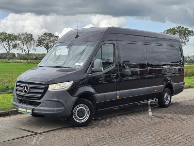 Mercedes-Benz SPRINTER 319 L3H2 V6 3.0Ltr Mbux Automaat 190PK 6-Cylinder Airco Euro6! foto 2
