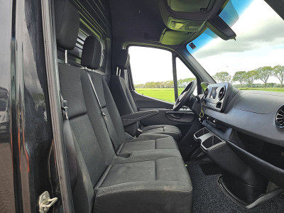 Mercedes-Benz SPRINTER 319 L3H2 V6 3.0Ltr Mbux Automaat 190PK 6-Cylinder Airco Euro6! foto 7