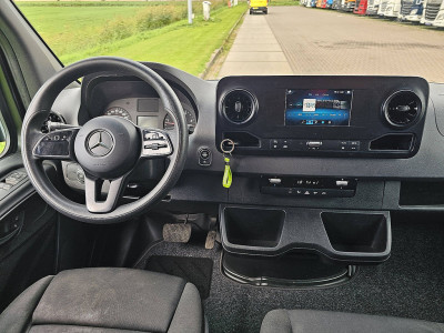 Mercedes-Benz SPRINTER 319 L3H2 V6 3.0Ltr Mbux Automaat 190PK 6-Cylinder Airco Euro6! foto 8